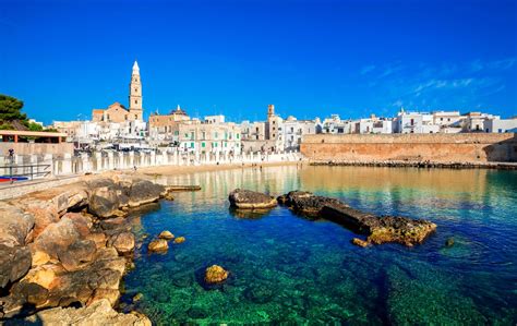 Monopoli Mare Cosa Vedere E Hotel Consigliati Turismo Puglia It