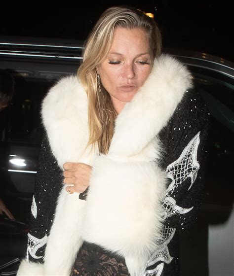 Kate Moss La Reina Del Naked Dress Celebra Su Cumplea Os Con Un