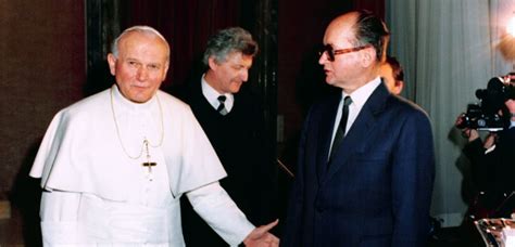 The Pope Threatened Twice That He Will Return To Rome John Paul II