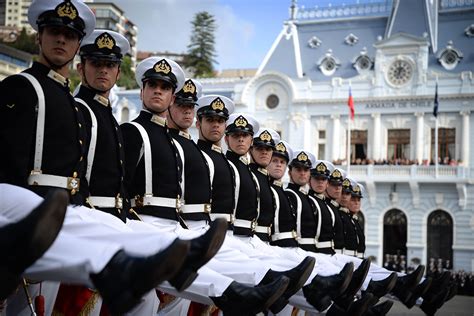 Presidente Boric Encabeza Tradicional Desfile Del 21 De Mayo Armada