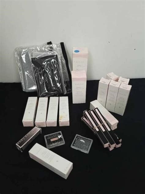 Assorted Mary Kay Cosmetics Please Preview Live And Online Auctions