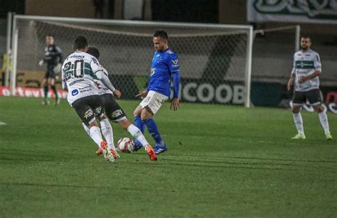 Cruzeiro Domina Partida E Vence O Coritiba Por 3 A 0 Esportes Campo