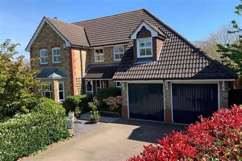 Kings Hill Properties Me19 Property For Sale From Kings Hill