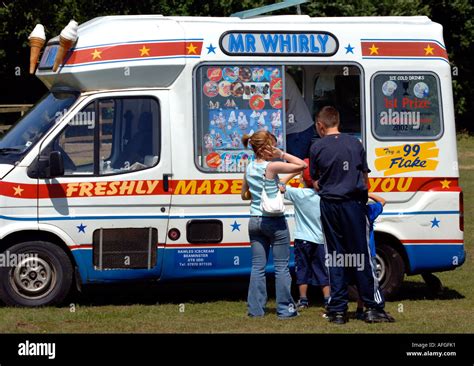 Ice cream van Britain UK Stock Photo: 7966576 - Alamy