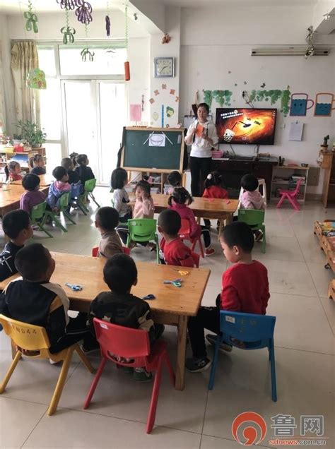 東營市東營區史口鎮中心幼兒園開展「彩色麵條」剪紙活動 每日頭條