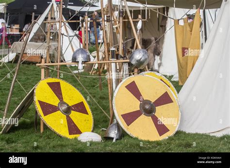William Of Normandy Army Hi Res Stock Photography And Images Alamy