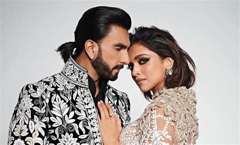 Bollywood Actor Ranveer Singh Dances To Wife Deepika Padukones Song In