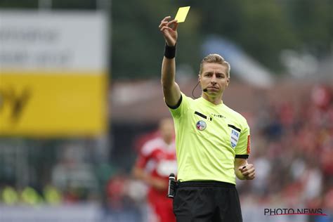 Scheidsrechter Bekendgemaakt Voor Topper Tussen Genk En Club Brugge