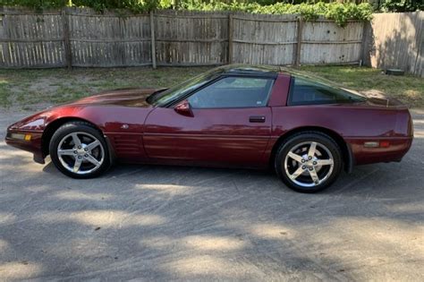 No Reserve 1993 Chevrolet Corvette Coupe 40th Anniversary 6 Speed For Sale On Bat Auctions