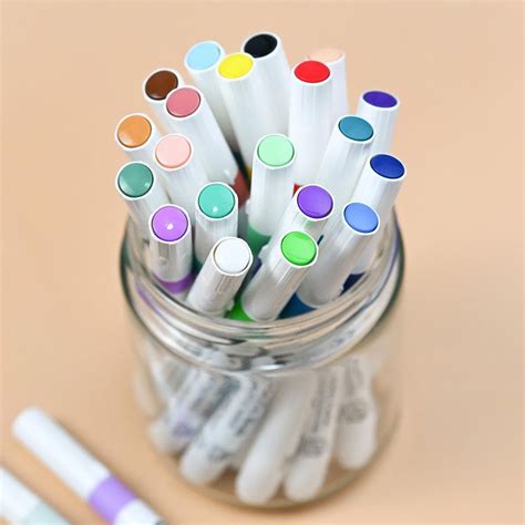 Acrylic Marker 24 Color Set - Vol. 1 – Altenew