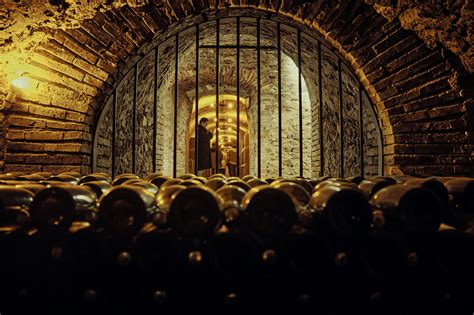 Champagne Houses And Winegrowers Estates With Cellars