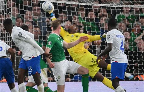 Irlande France Un arrêt qui vaut plus qu un but Mike Maignan