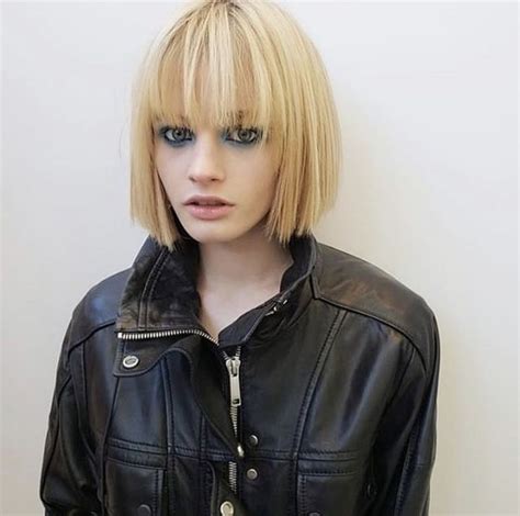 The Modern French Girl Bob Everyone Is Obsessed With Bob Hairstyles With Bangs Celebrity Hair