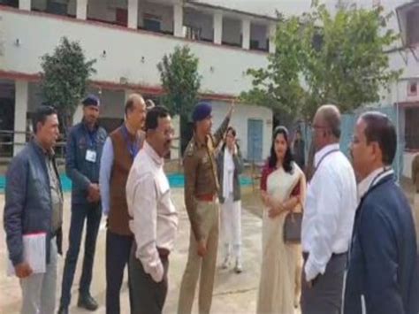 Election Officer Sp Took Stock Of The Counting Site निर्वाचन अधिकारी