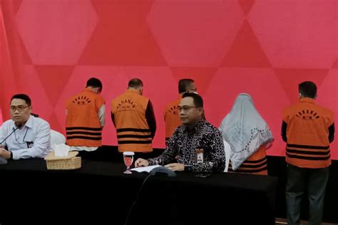 KPK Tahan 6 Eks Anggota DPRD Jambi Terkait Kasus Suap Ketok Palu