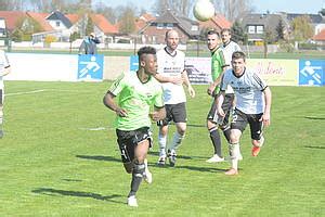 Leineblitz Fu Ball In Sarstedt Niederlage F R Tuspo Schliekum