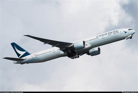 B Kpr Cathay Pacific Boeing Er Photo By Suparat Chairatprasert