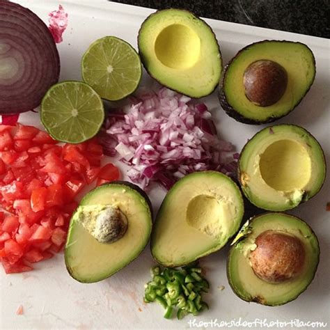 How To Keep Guacamole Fresh And Green For Days