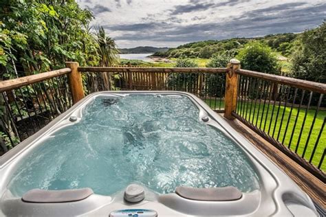 Best Lodges With Hot Tubs In Highlands My Hand Picked List