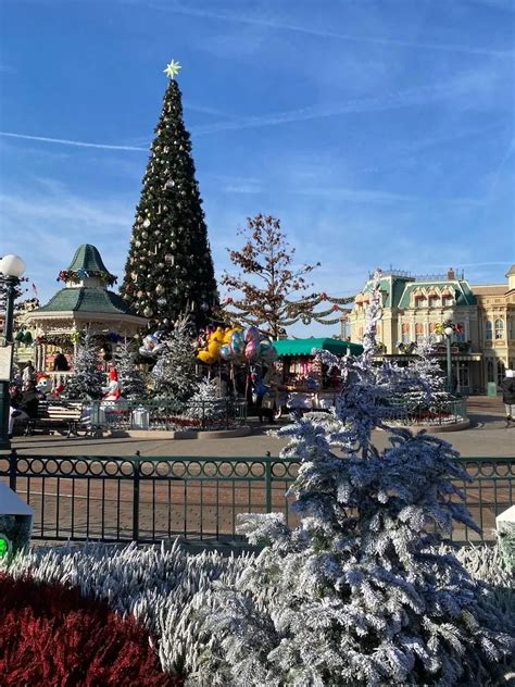 DISNEYLAND PARIS CHRISTMAS TIME - INSIDERS GUIDE