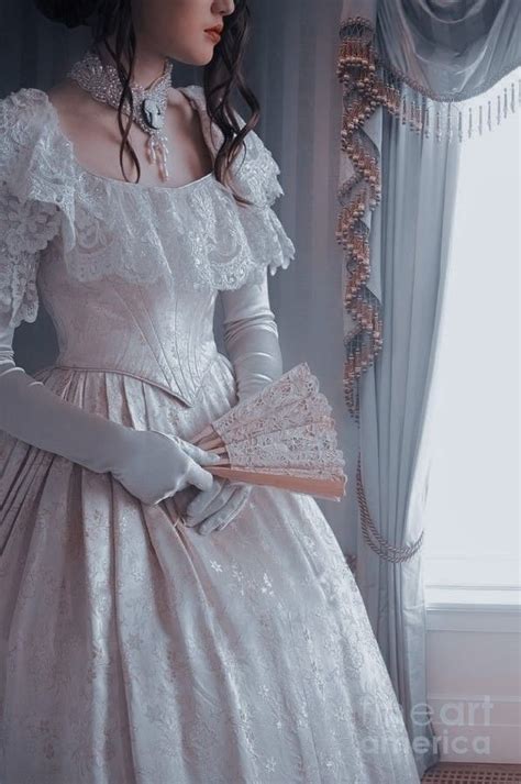 Victorian Clothing Aesthetic