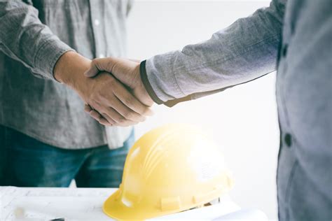 How To Navigate The General Contractor Selection Process