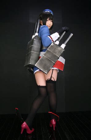 Minimalist Legwrap Porn Pic