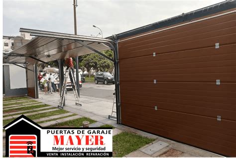 Puerta Seccional Cedro Mayer Sac