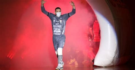 Goleiro Do Jec Futsal Convocado Sele O Brasileira