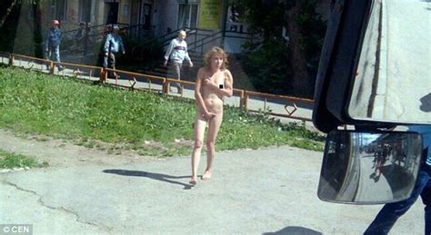 Cheating Woman Forced To Flee Naked On To The Streets Of Russia Daily