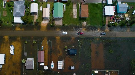 Texas Hit By ‘catastrophic Flooding’ From Imelda Hundreds In Need Of Rescue The New York Times