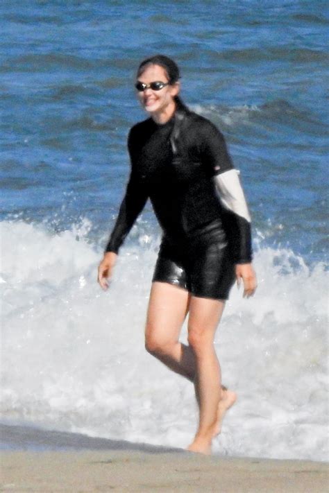 Jennifer Garner Beach In Malibu 07 13 2020 • Celebmafia