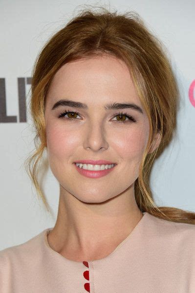 Zoey Deutch Loose Ponytail Zoey Deutch Zoey Deutch Boyfriend Beauty