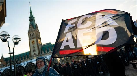 Demo Gegen Rechts In Hamburg Sie Wollen Ein Zeichen Setzen Stern De