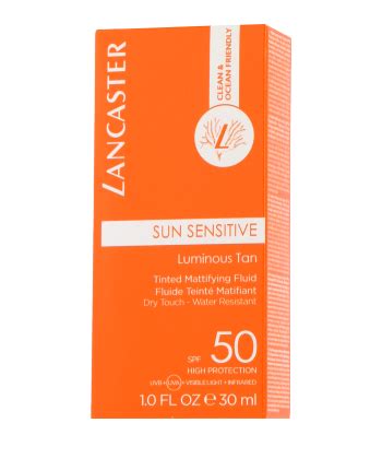 Clean Sun Sensitive Luminous Tan Tinted Mattifying Fluid Spf