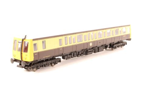 Hornby R2644 Class 121 Single Car DMU Bubble Car 55020 In Chocolate And