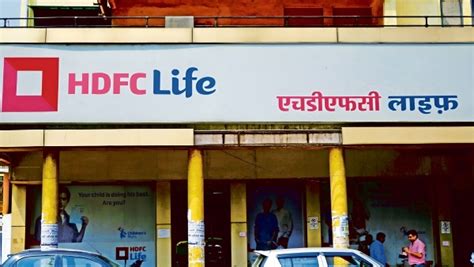 HDFC Life Q4 Results PAT Soars 15 To Rs 411 Cr Rs 2 Share Dividend