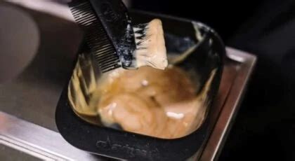 How to Get Hair Dye off Walls Without Damaging Paint – A Guide