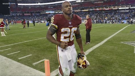 adrian peterson plays  team  time washington football