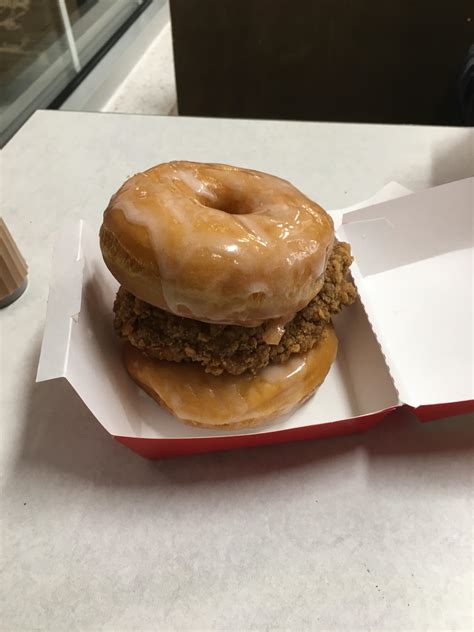 The Fried Chicken Donut Sandwich From Kfc In All Its Glory R