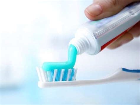 Common Toothpaste Ingredient Can Make Antibiotics Less Effective