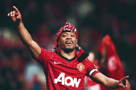 Patrice Evra decides to leave professional football