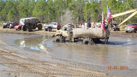 Redneck Yacht Club New Years Mudding Pics Trucks Gone Wild