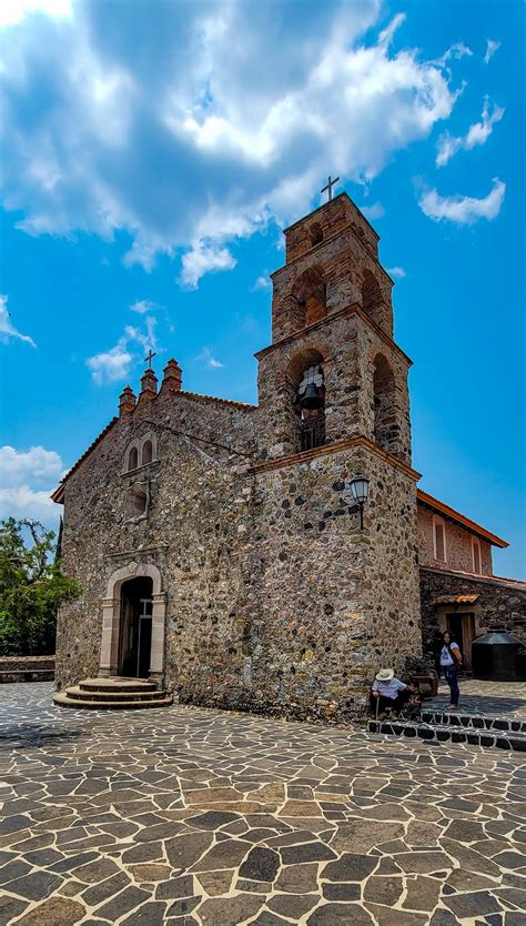 Templo De La Santisima Trinidad En La Ciudad Taxco