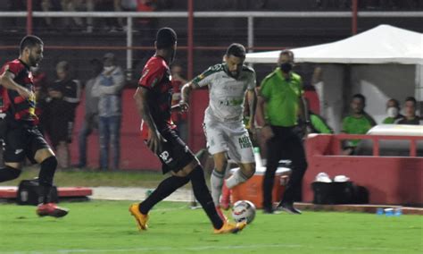 América MG vence Pouso Alegre fora de casa e vai à vice liderança