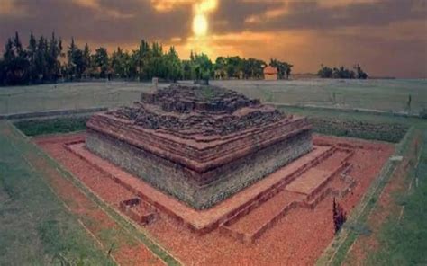 Menilik Lebih Jauh Candi Jiwa Wisata Purbakala Di Pesisir Karawang