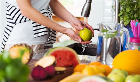 Lavar frutas y verduras de forma correcta Mamá Sabe de Todo