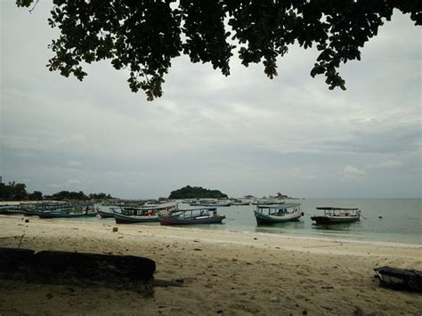 Pantai Tanjung Kelayang Pulau Belitung Indonesia Review