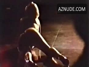 LOS BLUES DE LA CALLE POP NUDE SCENES AZNude