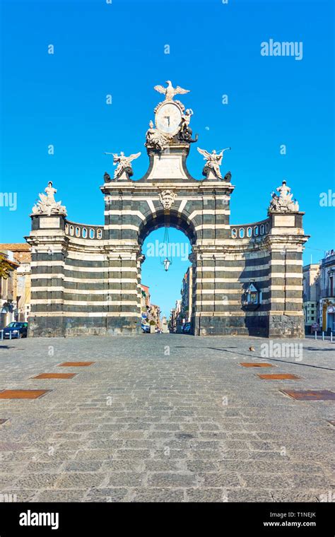 Porta Garibaldi Gate Hi Res Stock Photography And Images Alamy